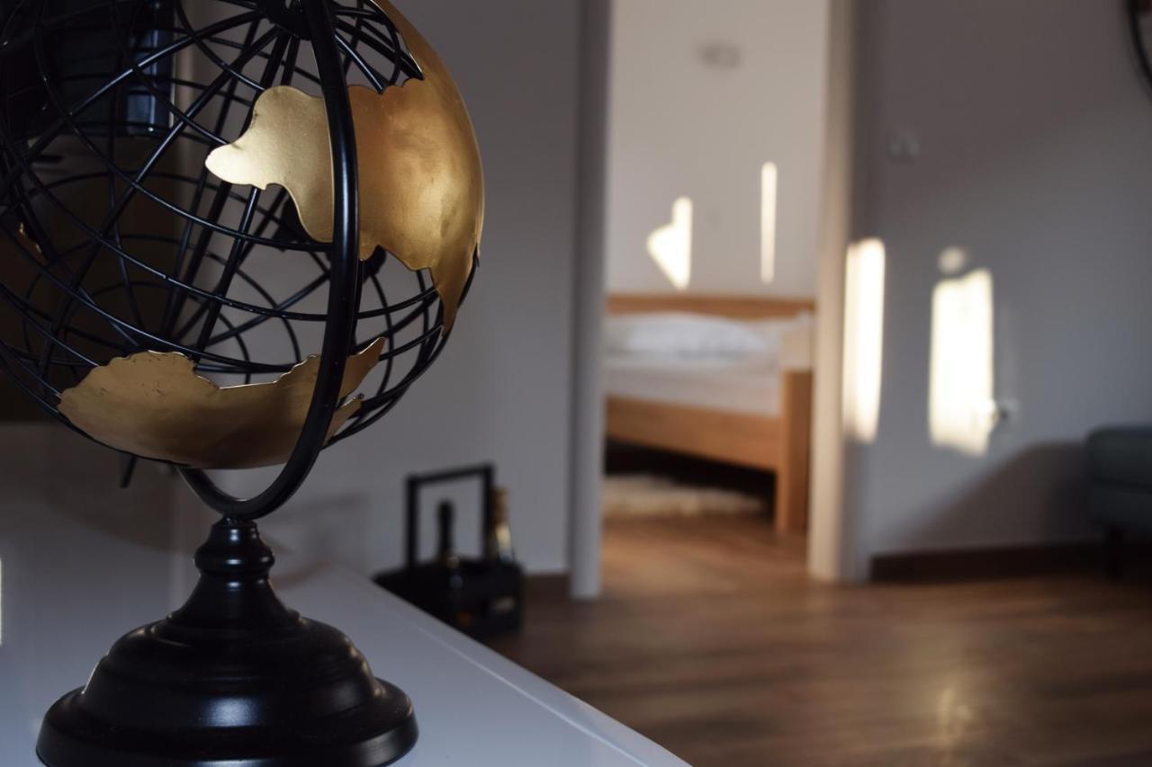 Luxury Apartment Ledo โรกอซนิซา ภายนอก รูปภาพ