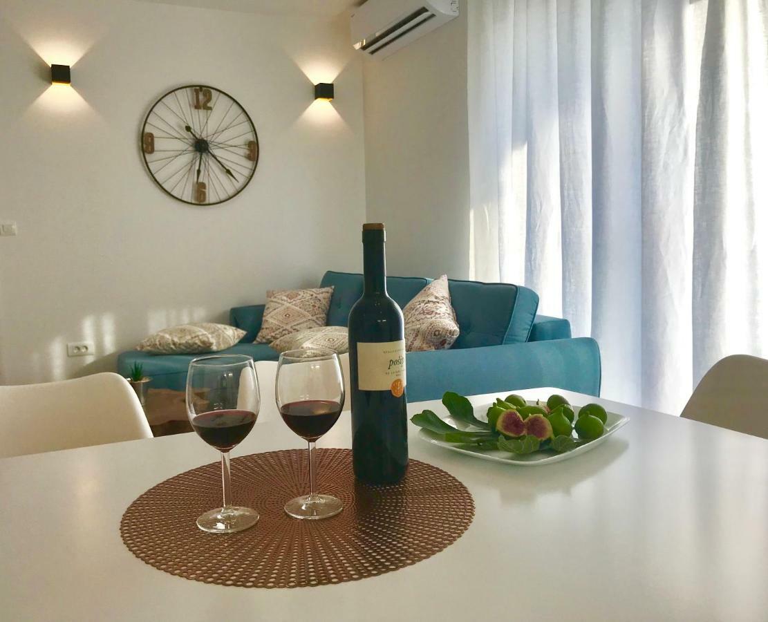 Luxury Apartment Ledo โรกอซนิซา ภายนอก รูปภาพ