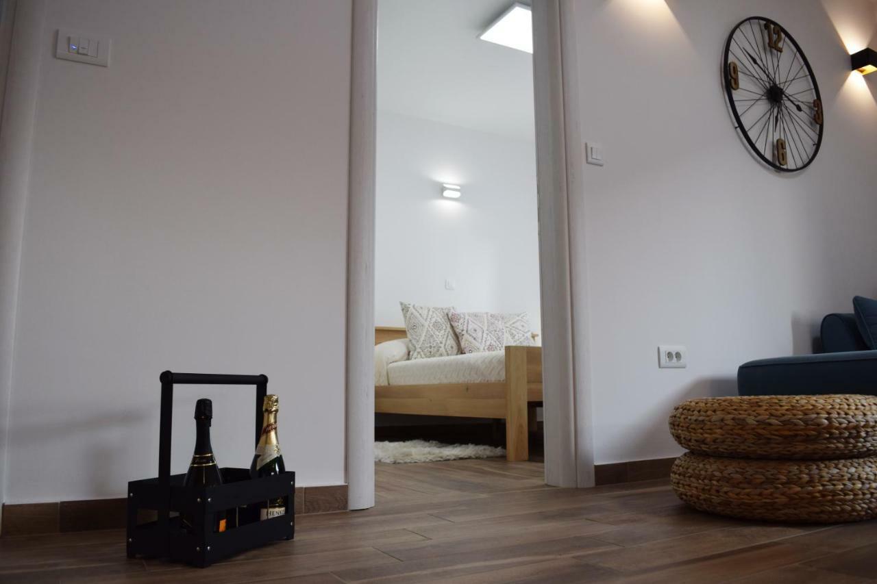 Luxury Apartment Ledo โรกอซนิซา ภายนอก รูปภาพ